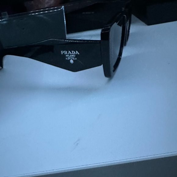Prada Symbole sunglasses - Picture 3 of 6